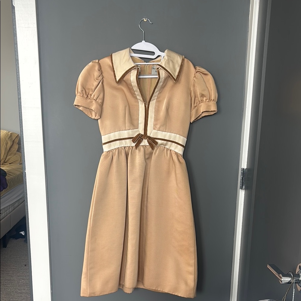 Vintage 1970s Oscar de La Renta Tan Dress Size 8